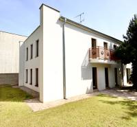 EpicHome_MichalGrof_7_izbova_Villa_RodinnyDom_KarlovaVes_Bratislava_IMG_1870.JPG