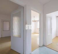 Bratislava - Karlova Ves 5+ Zimmer-Wohnung Kaufen reality Bratislava - Karlova Ves