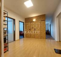 Topoľčany 4-Zimmer-Wohnung Kaufen reality Topoľčany