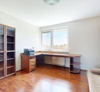 Bratislava - Dúbravka 5+ Zimmer-Wohnung Kaufen reality Bratislava - Dúbravka