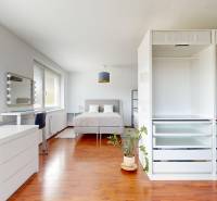 Bratislava - Dúbravka 5+ Zimmer-Wohnung Kaufen reality Bratislava - Dúbravka