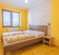 NA PREDAJ: APARTMÁNOVÝ DOM, VEĽKÝ MEDER