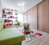 Levice 4-Zimmer-Wohnung Kaufen reality Levice