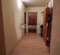 Rajčany 4-Zimmer-Wohnung Kaufen reality Topoľčany