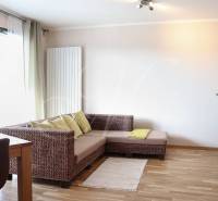 Bratislava - Karlova Ves 4-Zimmer-Wohnung Mieten reality Bratislava - Karlova Ves