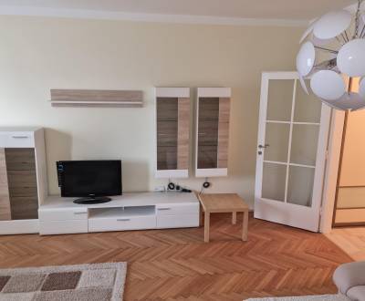 Mieten 2-Zimmer-Wohnung, 2-Zimmer-Wohnung, Dunajská, Bratislava - Star