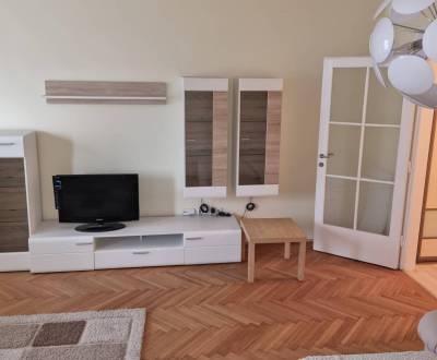 Mieten 3-Zimmer-Wohnung, 3-Zimmer-Wohnung, Námestie SNP, Bratislava - 