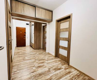 Kaufen 3-Zimmer-Wohnung, 3-Zimmer-Wohnung, Hanojska, Košice - Sídlisko