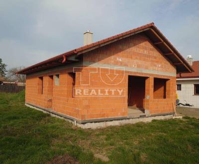 Kaufen Einfamilienhaus, Nové Mesto nad Váhom, Slowakei