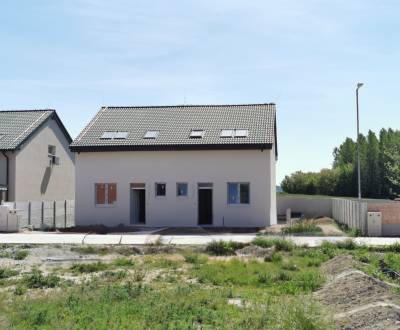 Kaufen Einfamilienhaus, Einfamilienhaus, Lehnice - kolónia, Dunajská S