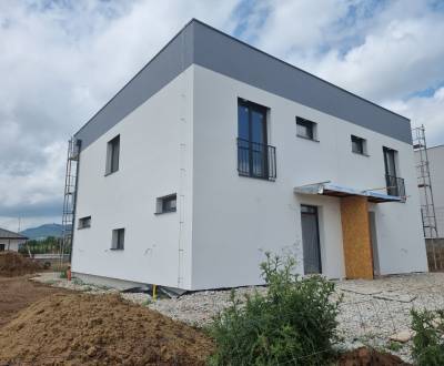 ZU VERKAUFEN - Neubau - Hälfte einer Doppelhaus - Nitra, Janíkovce