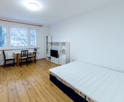 Mieten 3-Zimmer-Wohnung, 3-Zimmer-Wohnung, Černyševského, Bratislava -