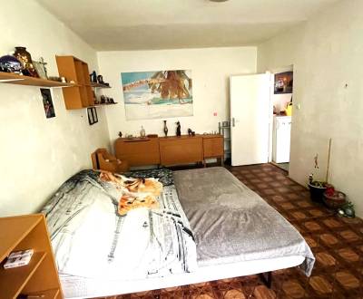 Kaufen 1-Zimmer-Wohnung, 1-Zimmer-Wohnung, Okružná, Banská Bystrica, S