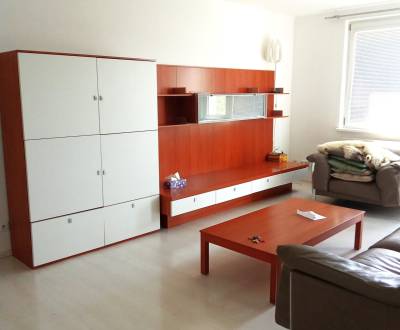 Mieten 3-Zimmer-Wohnung, 3-Zimmer-Wohnung, Budyšínska, Bratislava - No