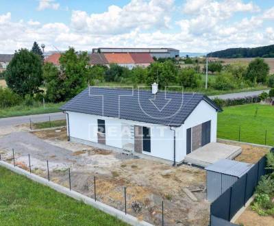 Kaufen Einfamilienhaus, Topoľčany, Slowakei