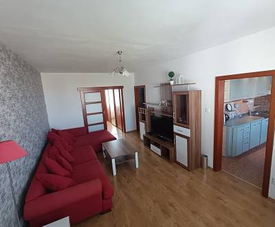 Kaufen 3-Zimmer-Wohnung, 3-Zimmer-Wohnung, M.A. Bazovského, Topoľčany,