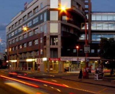 Moderne Büroflächen zur Miete in einem Neubau im erweiterten Zentrum