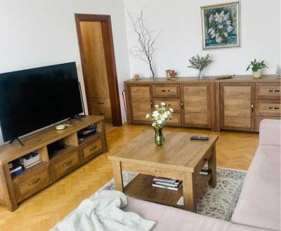 Kaufen 2-Zimmer-Wohnung, 2-Zimmer-Wohnung, Mikovíniho, Bratislava - No