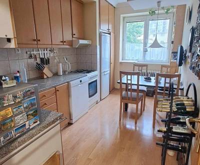 Kaufen 3-Zimmer-Wohnung, 3-Zimmer-Wohnung, Miletičova, Bratislava - Ru