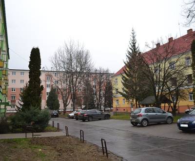 Kaufen 3-Zimmer-Wohnung, 3-Zimmer-Wohnung, Malinovského, Lučenec, Slow