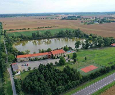 Kaufen Hotels und Pensionen, Hotels und Pensionen, neuvedená, Komárno,