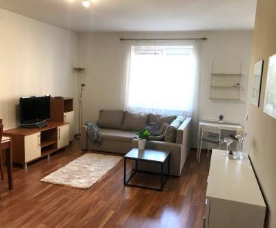 Mieten 2-Zimmer-Wohnung, 2-Zimmer-Wohnung, Šustekova, Bratislava - Pet