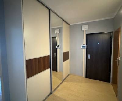 Kaufen 4-Zimmer-Wohnung, 4-Zimmer-Wohnung, Nábrežná, Nové Zámky, Slowa