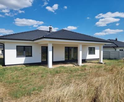 VERKAUF - 5 Zimmer Haus mit Garage - Lužianky, RED OAK