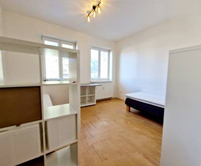 Mieten 1-Zimmer-Wohnung, 1-Zimmer-Wohnung, Železničná, Senica, Slowake