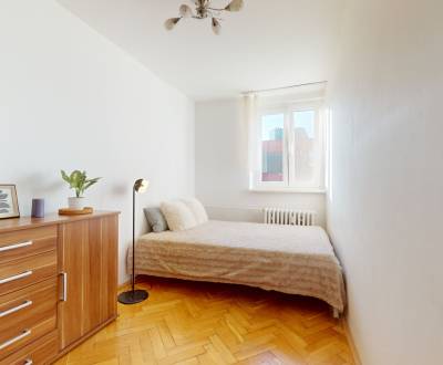 Mieten 3-Zimmer-Wohnung, 3-Zimmer-Wohnung, Medená, Bratislava - Staré 