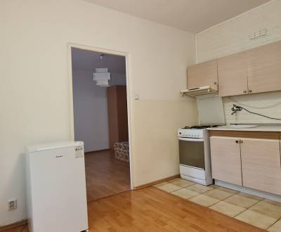 Kaufen 3-Zimmer-Wohnung, 3-Zimmer-Wohnung, Žiar nad Hronom, Slowakei