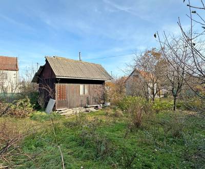 Kaufen Garten, Garten, Malodunajské nábrežie, Komárno, Slowakei