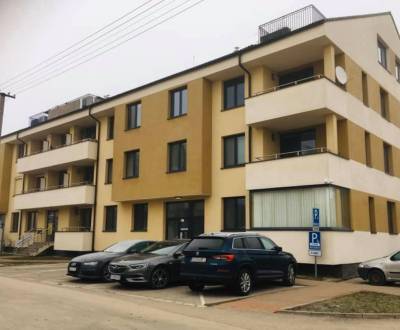 Mieten 3-Zimmer-Wohnung, 3-Zimmer-Wohnung, Bernolákovská, Senec, Slowa