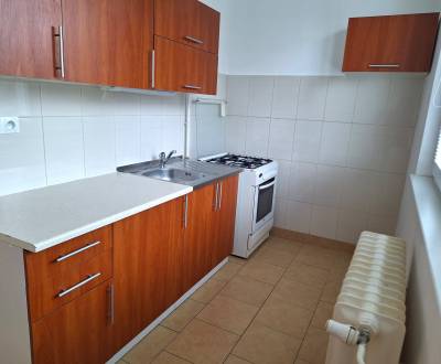 Mieten 3-Zimmer-Wohnung, 3-Zimmer-Wohnung, Októbrová, Prešov, Slowakei