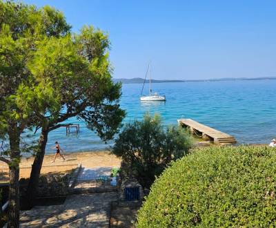 KROATIEN - Haus in 1. Reihe vom Meer entfernt - DIKLO, ZADAR