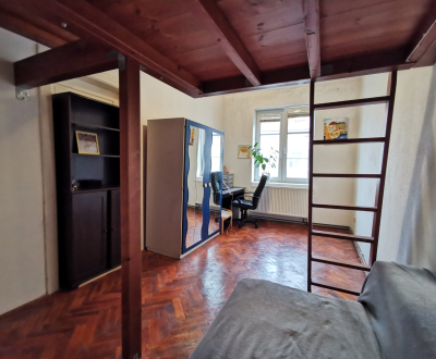 Vermietung einer 2-Zimmer-Wohnung mit Möbeln, Altstadt, Bratislava