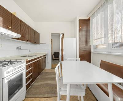 Kaufen 4-Zimmer-Wohnung, 4-Zimmer-Wohnung, Karola Adlera, Bratislava -