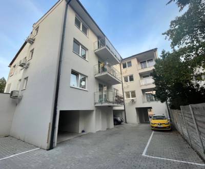 Kaufen 4-Zimmer-Wohnung, 4-Zimmer-Wohnung, Čajakova, Bratislava - Star