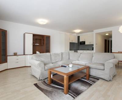 Mieten 3-Zimmer-Wohnung, 3-Zimmer-Wohnung, Na Barine, Bratislava - Lam