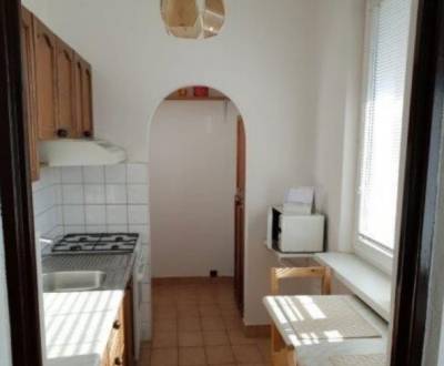 Kaufen 1-Zimmer-Wohnung, 1-Zimmer-Wohnung, Landauova, Bratislava - Dúb