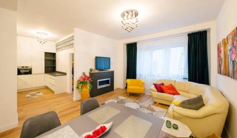 Mieten 3-Zimmer-Wohnung, 3-Zimmer-Wohnung, Hollého, Bratislava - Staré