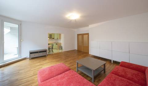 Mieten 3-Zimmer-Wohnung, 3-Zimmer-Wohnung, Žilinská, Bratislava - Star