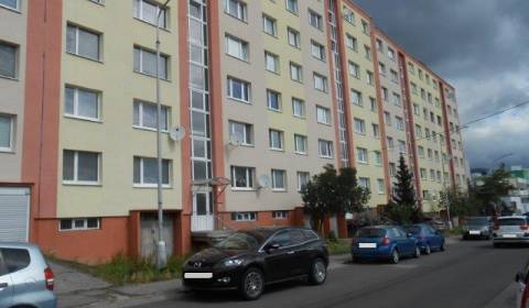 Suche 4-Zimmer-Wohnung, 4-Zimmer-Wohnung, Sásová, Banská Bystrica, Slo