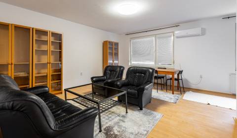 Mieten 4-Zimmer-Wohnung, 4-Zimmer-Wohnung, Sibírska, Bratislava - Nové