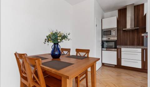 Kaufen 3-Zimmer-Wohnung, 3-Zimmer-Wohnung, Na Hrebienku, Bratislava - 