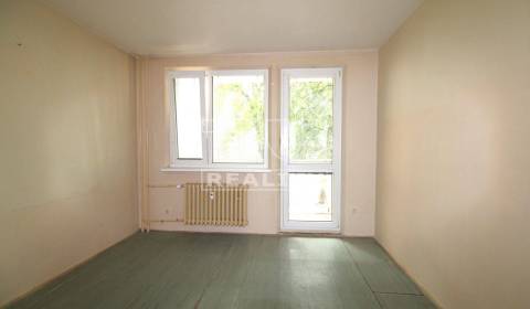 Kaufen 4-Zimmer-Wohnung, Bratislava - Dúbravka, Bratislava, Slowakei
