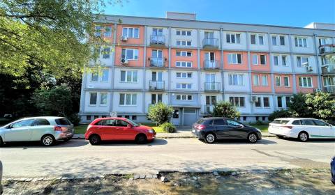 Kaufen 3-Zimmer-Wohnung, 3-Zimmer-Wohnung, Komárnická, Bratislava - Ru