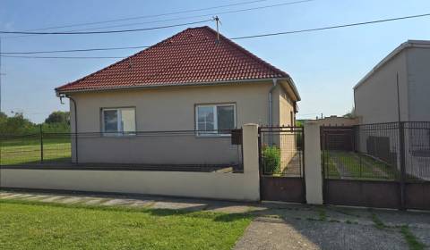 Kaufen Einfamilienhaus, Einfamilienhaus, Zeleneč, Trnava, Slowakei