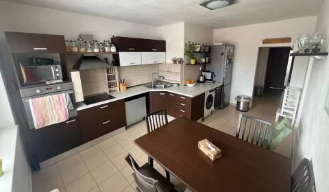 Kaufen 4-Zimmer-Wohnung, 4-Zimmer-Wohnung, Horná, Banská Bystrica, Slo