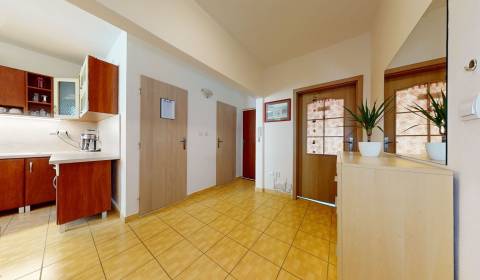 Kaufen 3-Zimmer-Wohnung, 3-Zimmer-Wohnung, Majerníkova, Bratislava - K